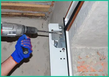 Eagle Garage Door Miami, FL 786-474-4587 - door-install-cont-template-18-Gr-15m